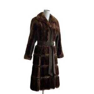 Elegant Brown Fur Coat